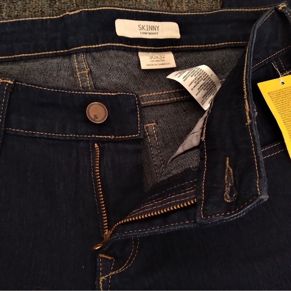 New H&M navy blue skinny jeans - Picture 2 of 5